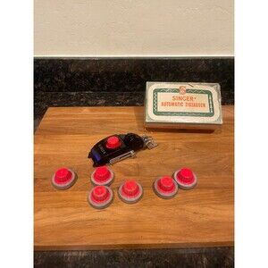 Singer zig zag model with box and extra